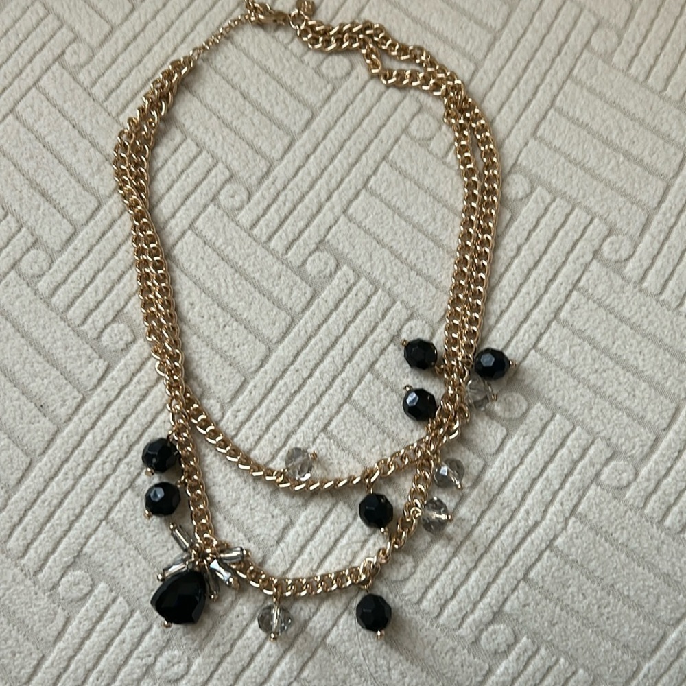 BANANA REPUBLIC necklace NWOT